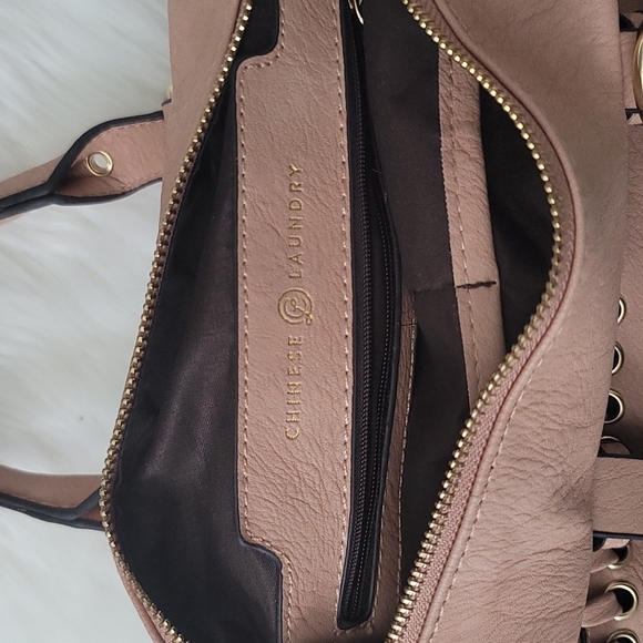 Purse - Picture 3 of 4